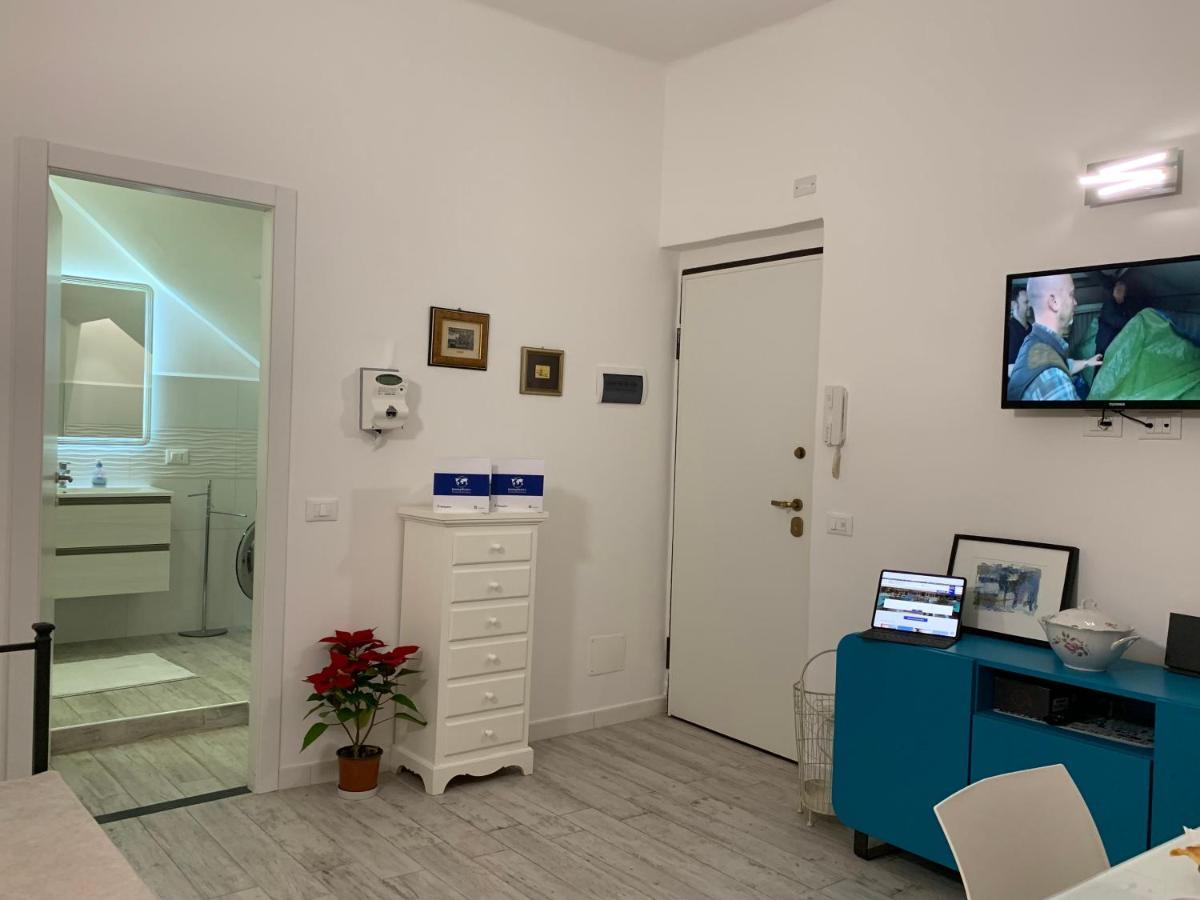 Casa Marina By Holiday World Genua Exteriör bild